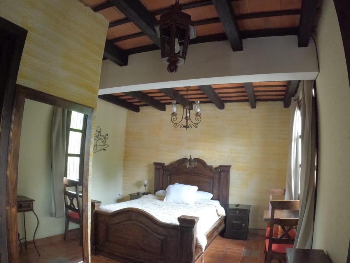 Hotel El Mirador Anexo 1 Santa Lucía Milpas Altas Pokój zdjęcie