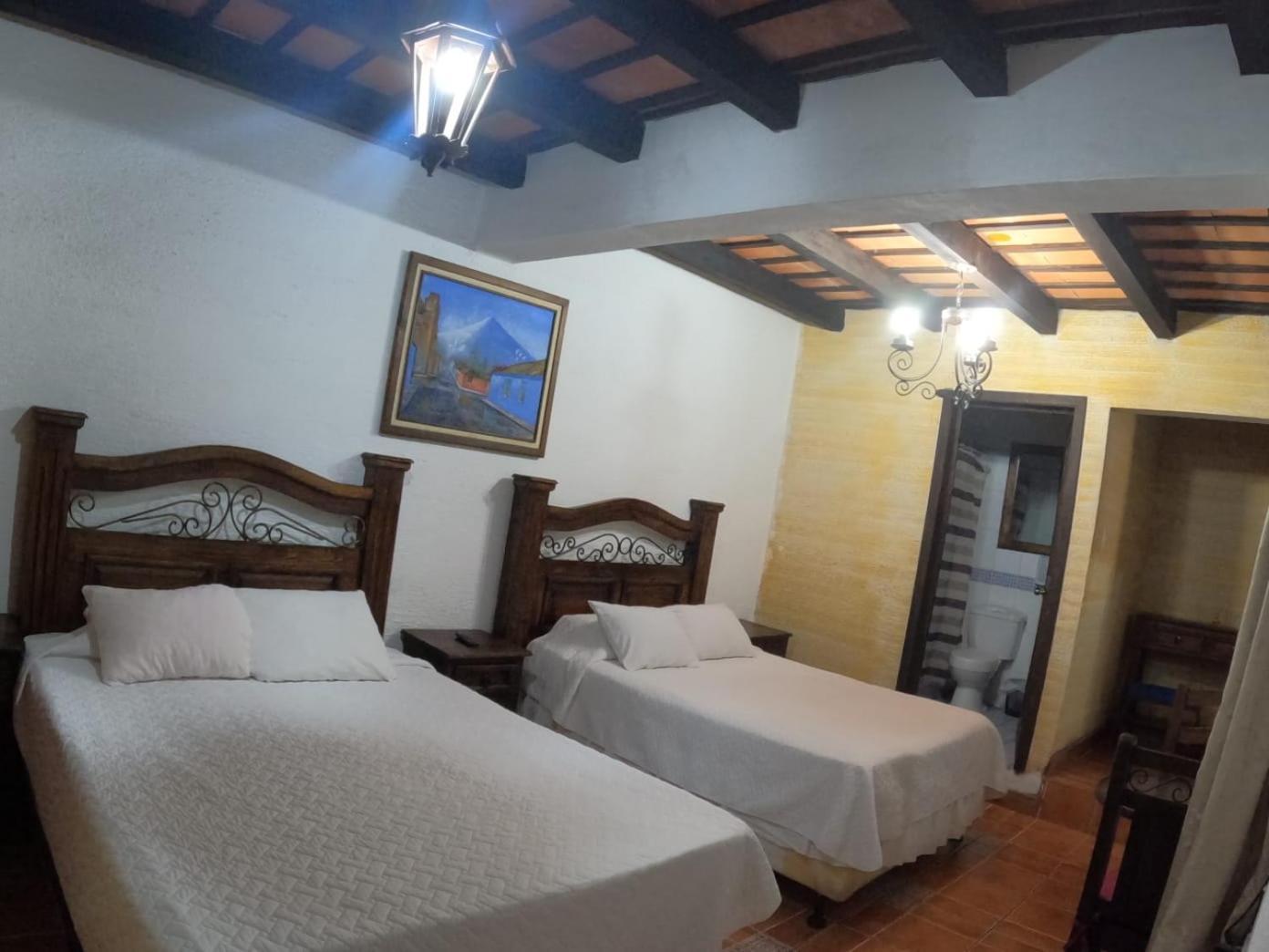 Hotel El Mirador Anexo 1 Santa Lucía Milpas Altas Pokój zdjęcie
