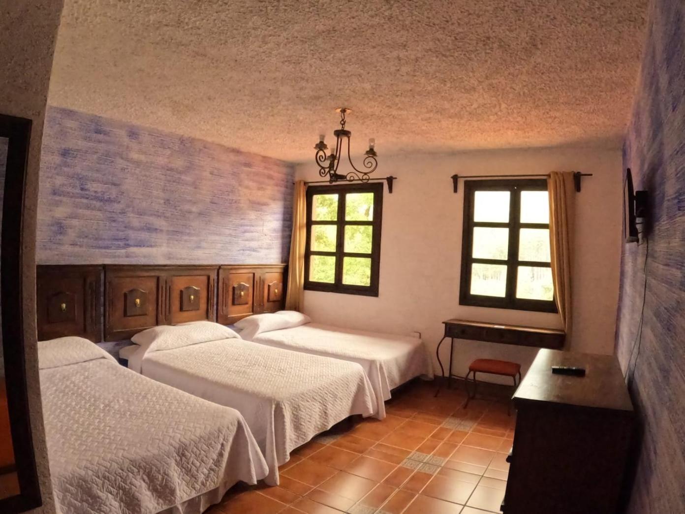 Hotel El Mirador Anexo 1 Santa Lucía Milpas Altas Pokój zdjęcie