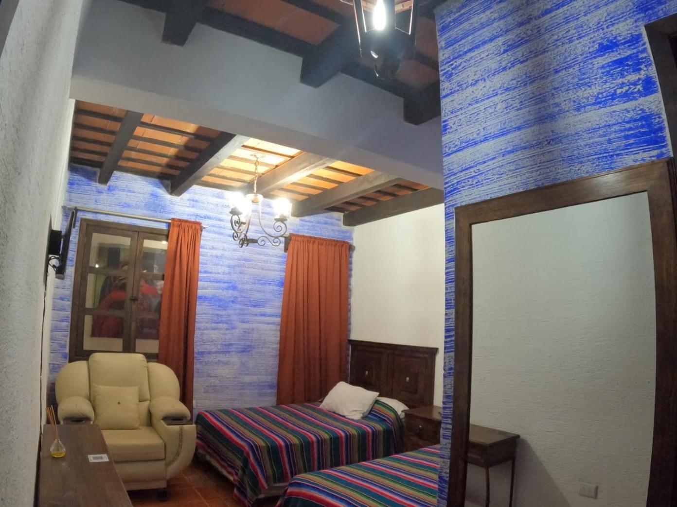 Hotel El Mirador Anexo 1 Santa Lucía Milpas Altas Pokój zdjęcie